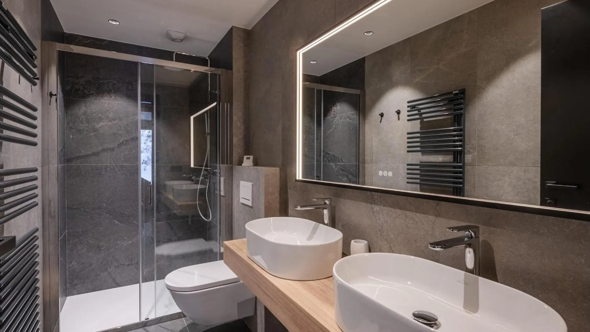 Chalet De Luxe Avec Piscine Interieure Et Sauna, Proche Chamonix - Fr-1-343-261 France