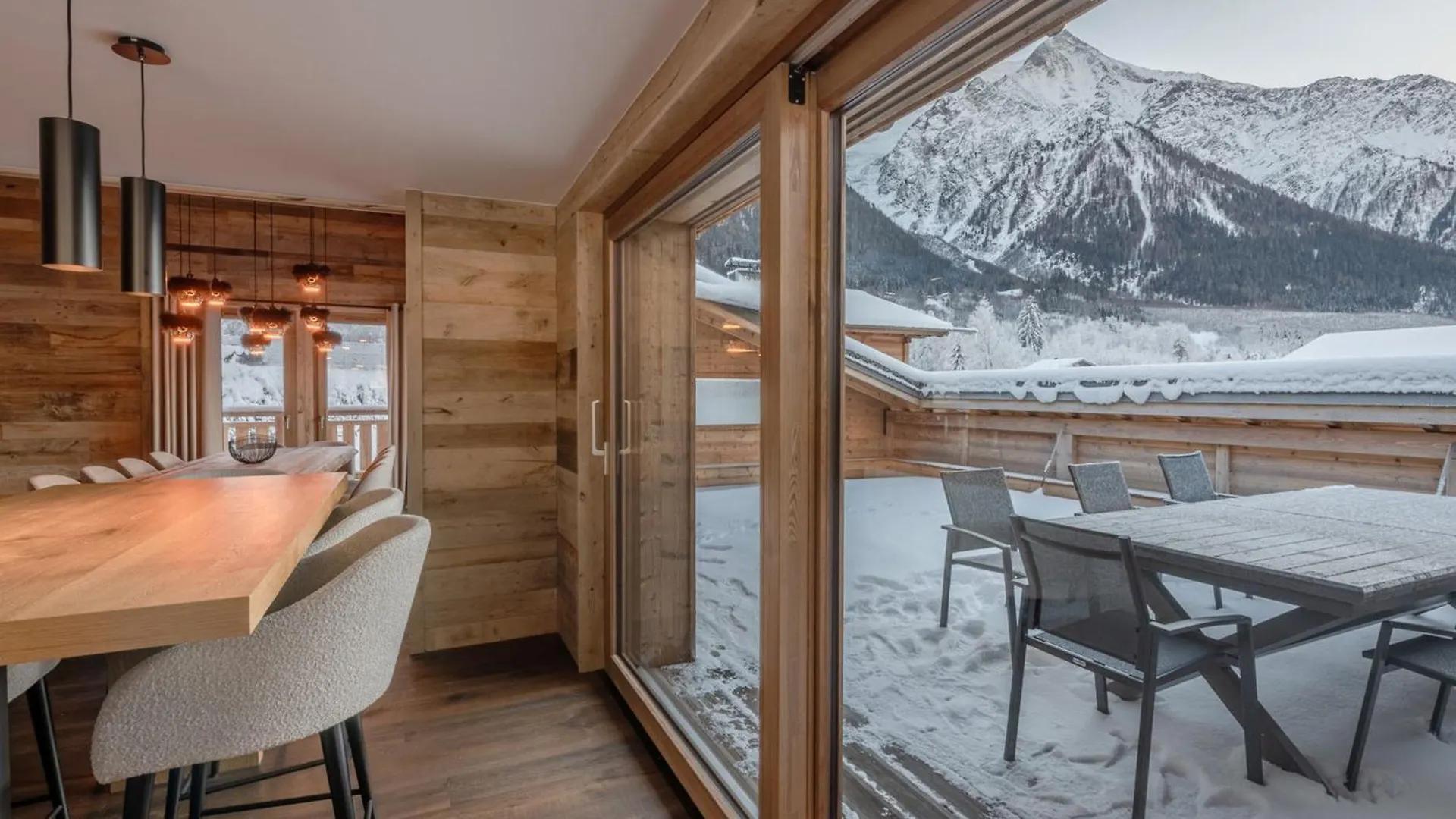 Chalet De Luxe Avec Piscine Interieure Et Sauna, Proche Chamonix - Fr-1-343-261 0*,